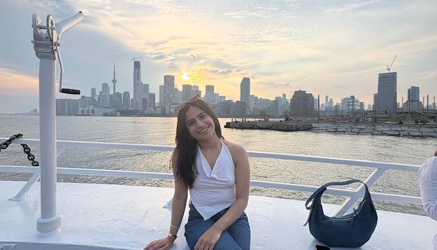 Navya monga