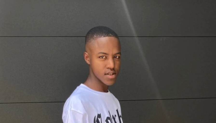 Ofentse Nkosana