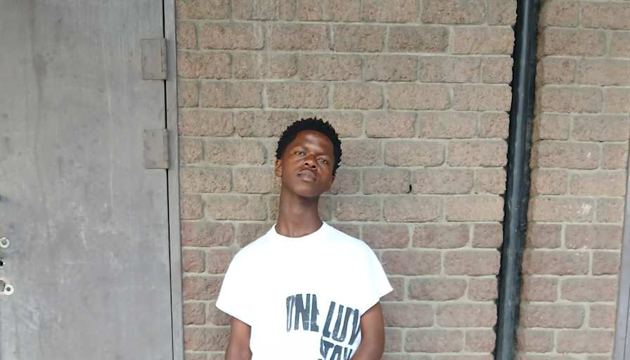 Hlumelo Ngquphantsi