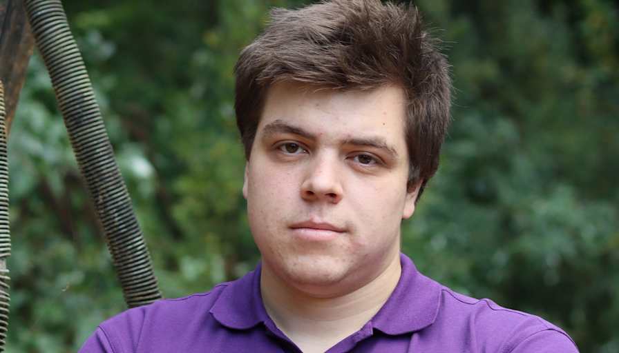 János