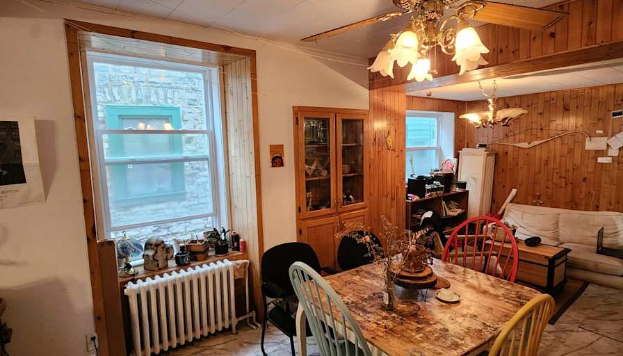 Furnished room in a house — photo 1