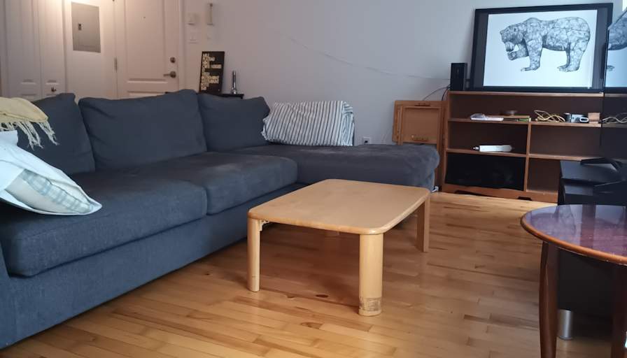 Shared furnished room in an apartment — photo 3