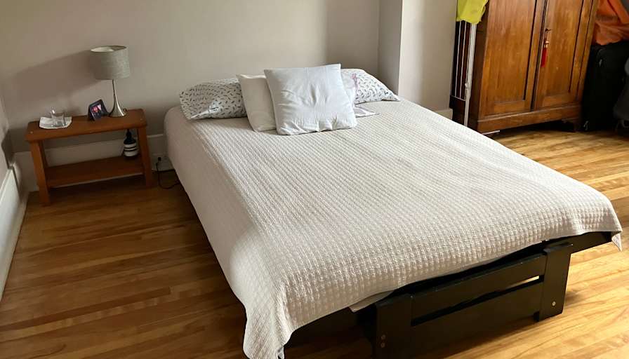 Furnished room in a house — photo 1