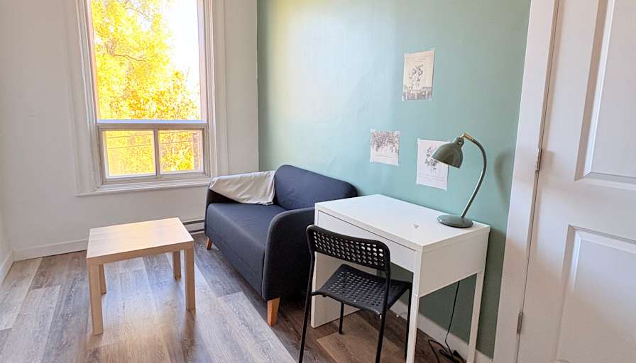 Furnished room in an apartment — photo 2