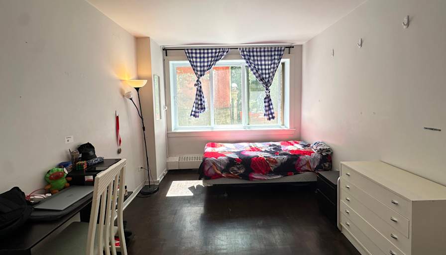 Furnished room in an apartment — photo 1