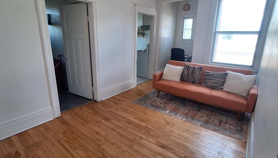 Furnished room in an apartment — photo 2