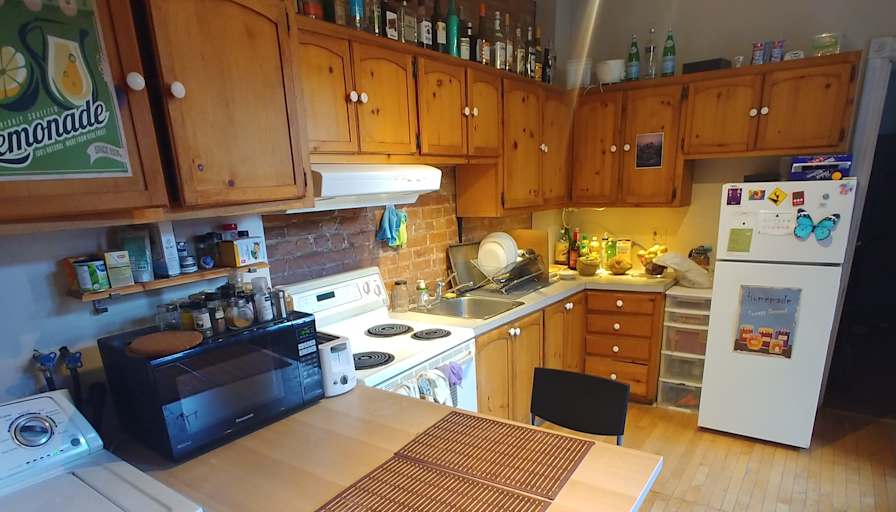 Unfurnished room in an apartment — photo 2