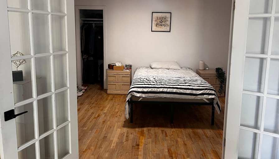 Furnished room in an apartment — photo 1