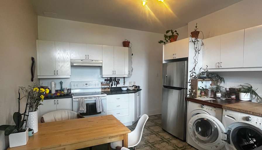 Furnished room in an apartment — photo 2