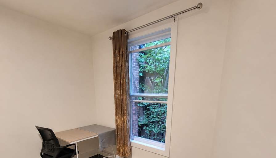 Furnished room in a townhouse — photo 2