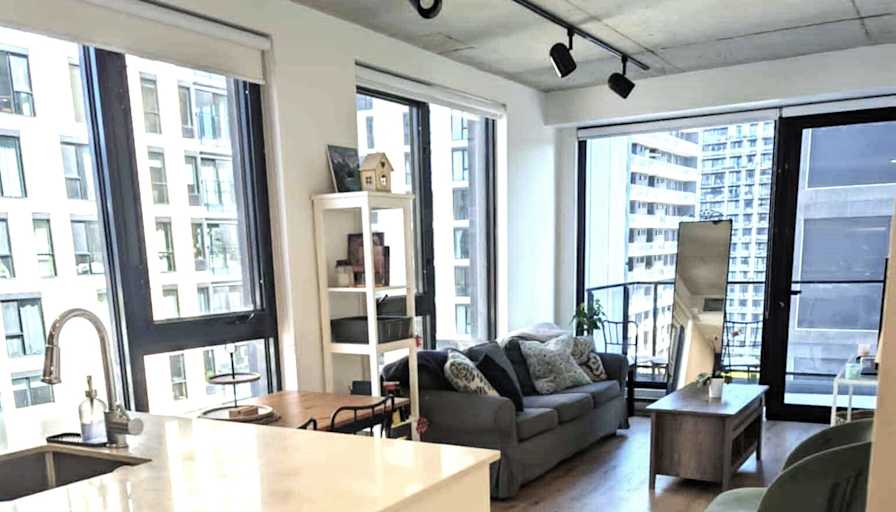 Furnished room in a condo — photo 3