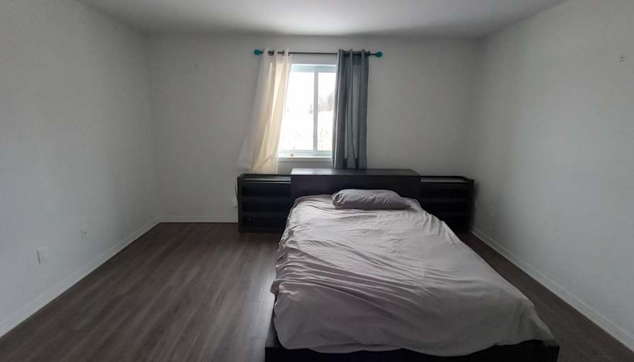 Furnished room in an apartment — photo 1