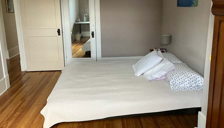 Furnished room in a house — photo 3