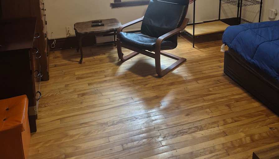 Furnished room in a townhouse — photo 2