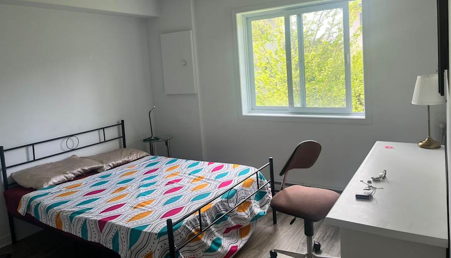 Furnished room in a townhouse — photo 3