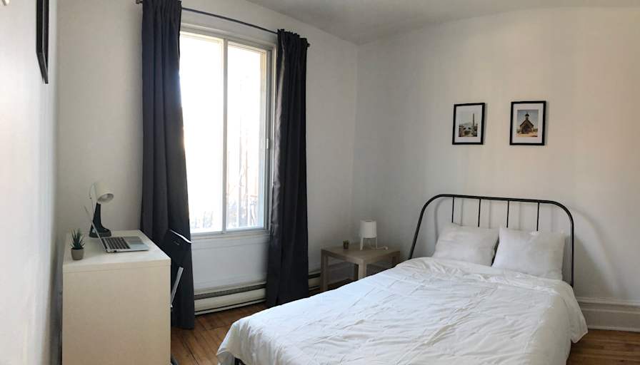 Furnished room in an apartment — photo 1
