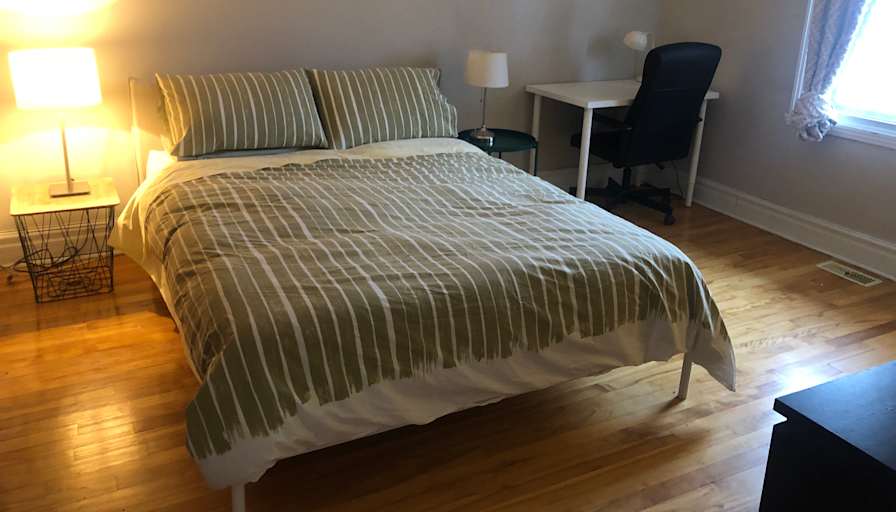 Furnished room in an apartment — photo 1