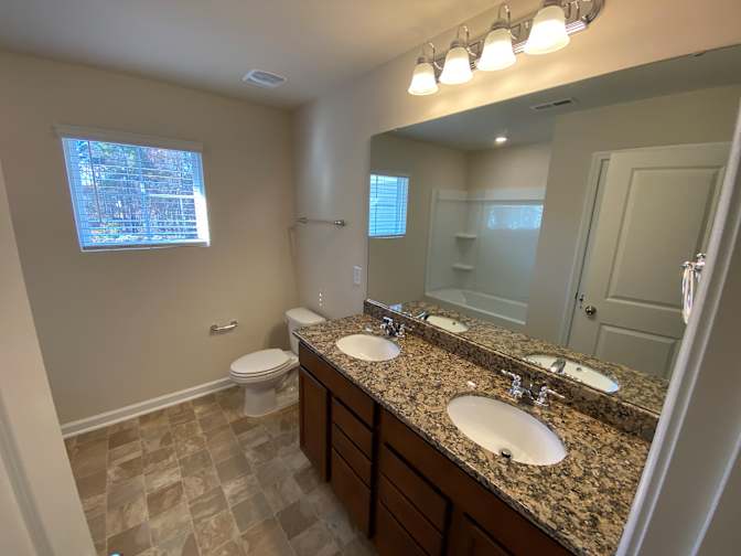 Alcove Rooms's room