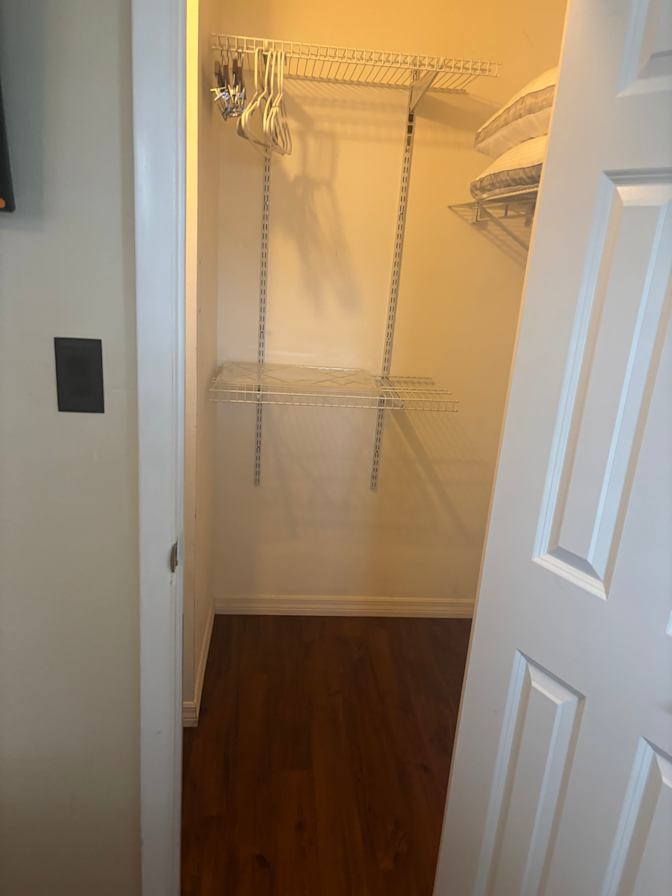 Kenny lazaj's room