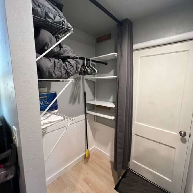 Yoni's room