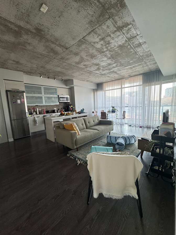 Parnian Akhtari's room