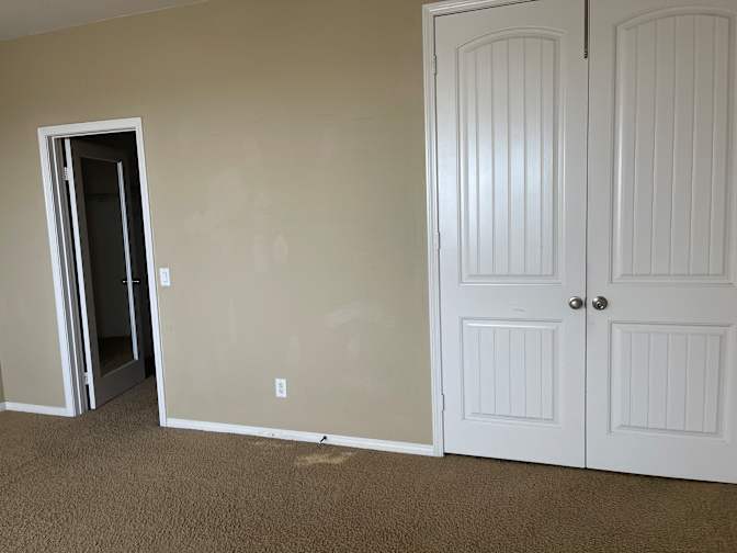 Sandy's room