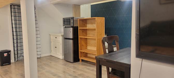 Nicole Van Der Poel's room