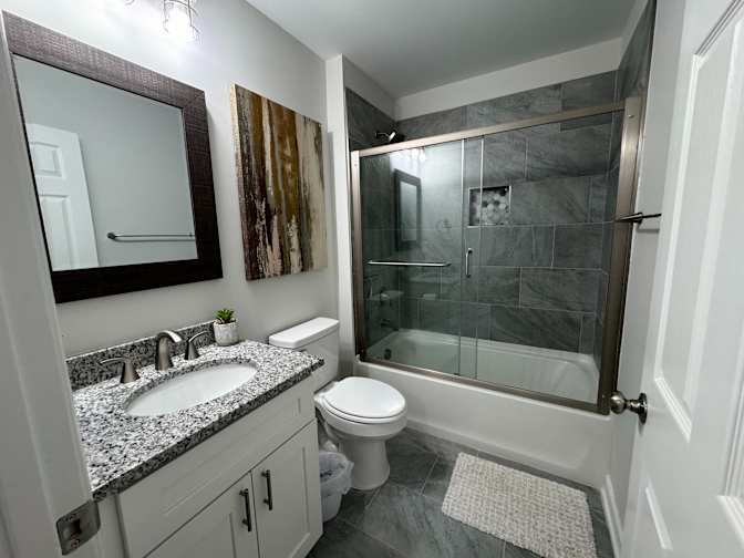 Alcove Rooms's room