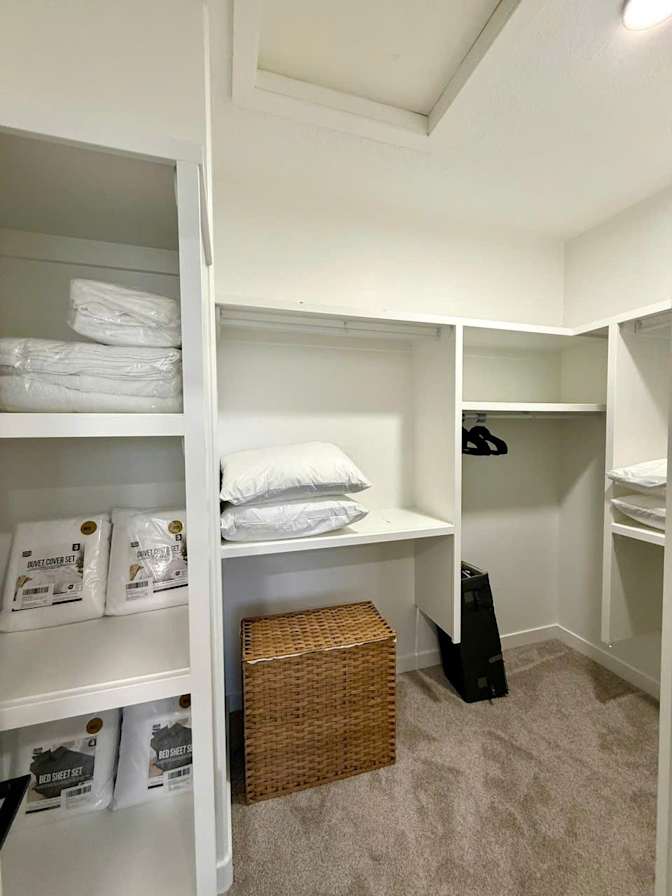 Naomi's room