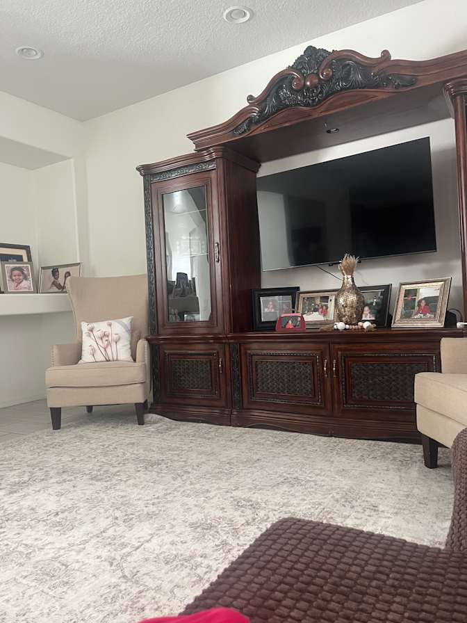 Esmeralda's room