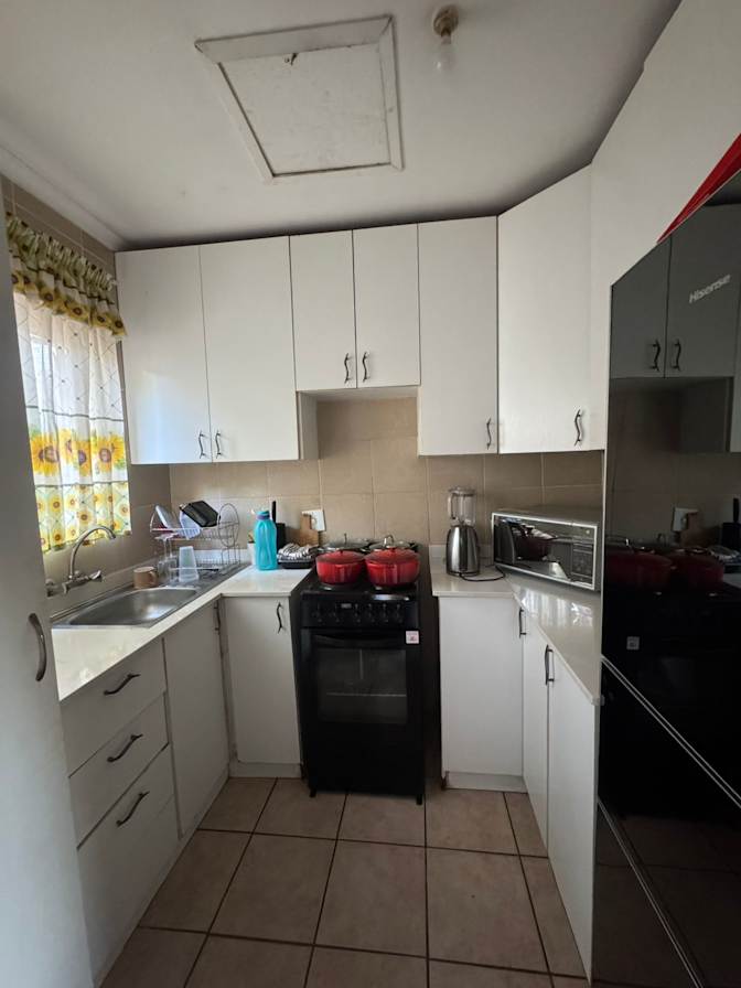 Michelle Modise's room