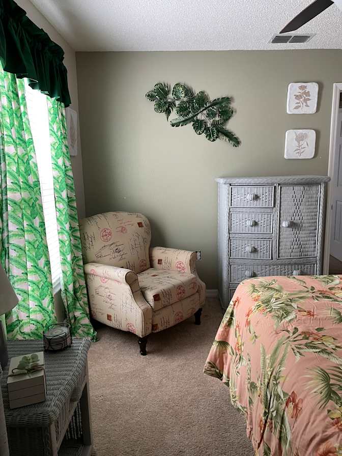 Gail's room