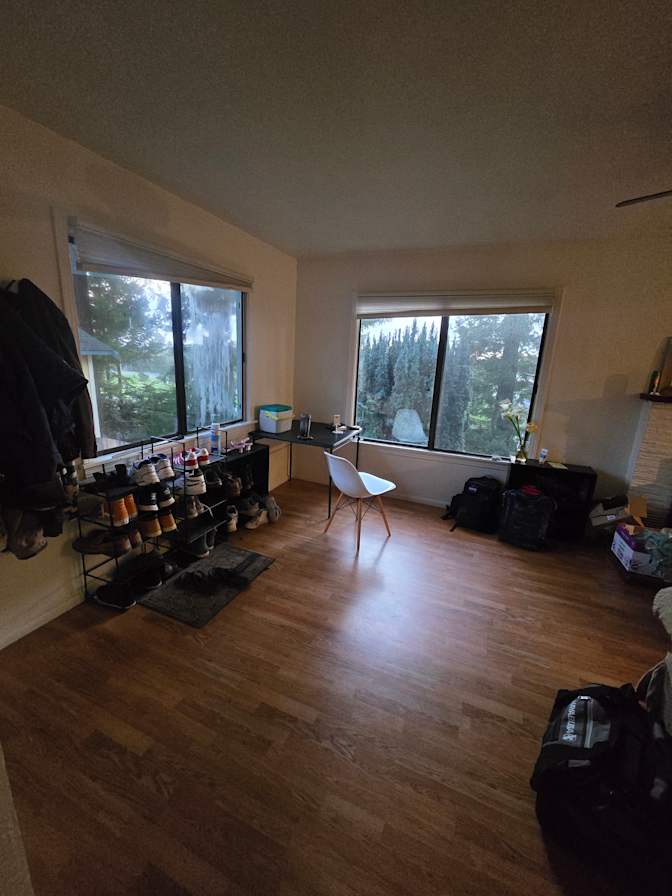 Felix's room