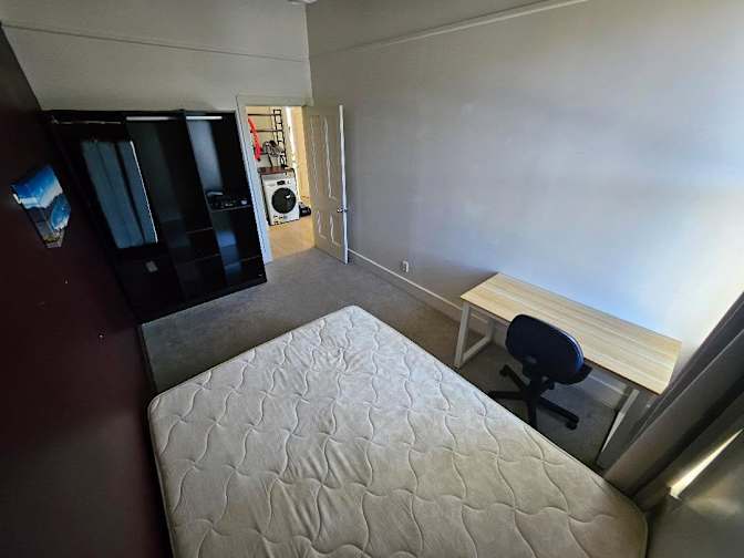 Noah Barclay's room