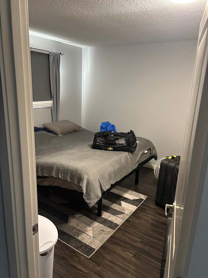 Travis's room