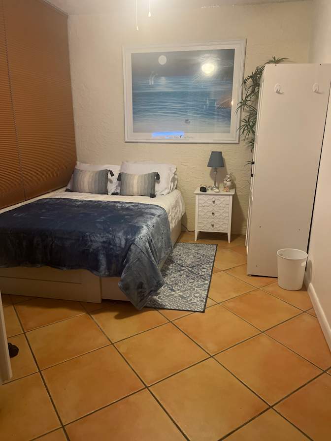 Amy B Amodeo's room