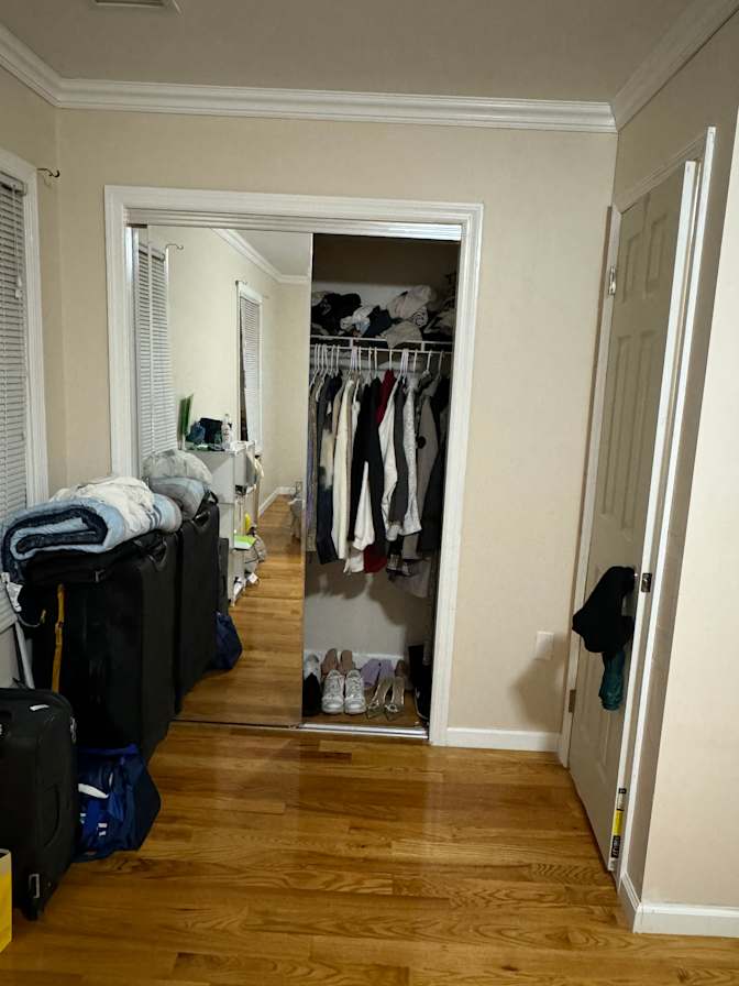 Jen's room