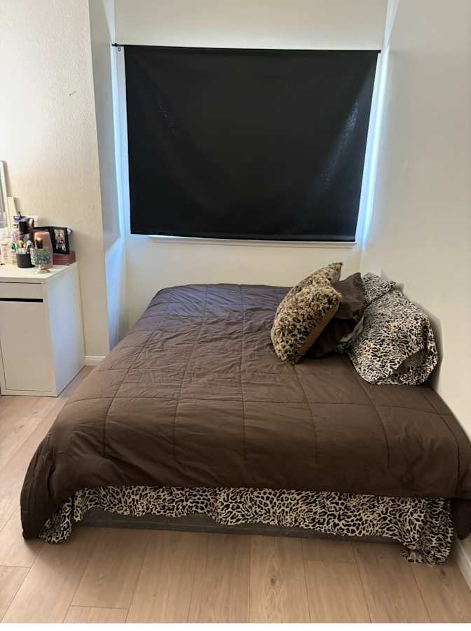 Janeli Jimenez's room