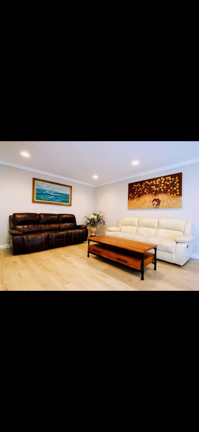 Rich's room