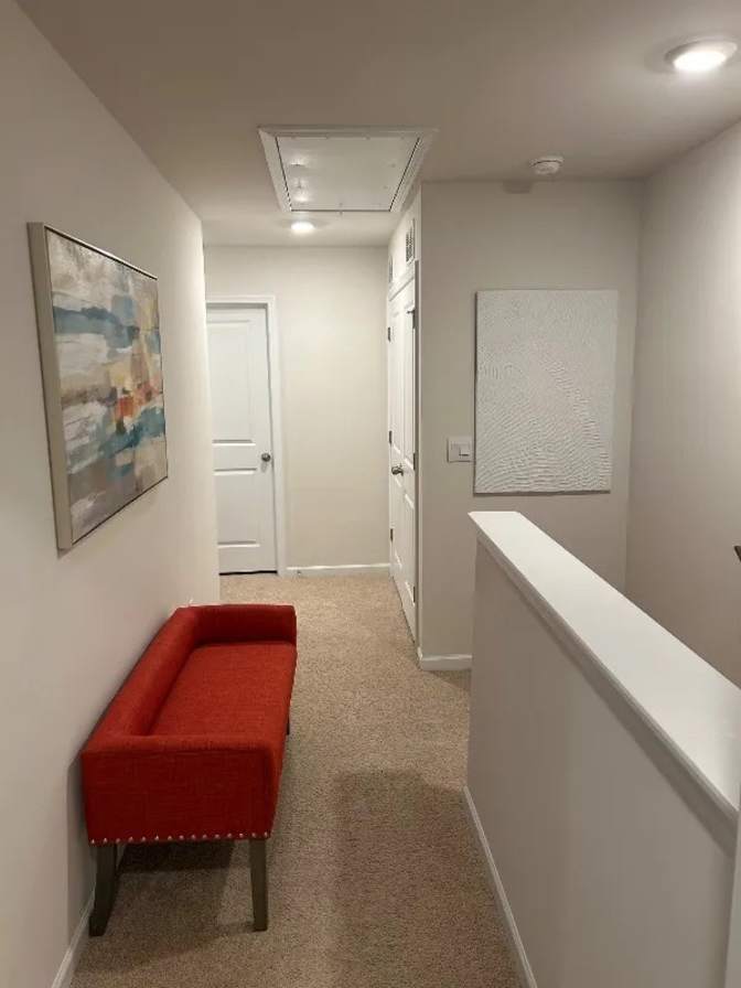Alcove Rooms's room