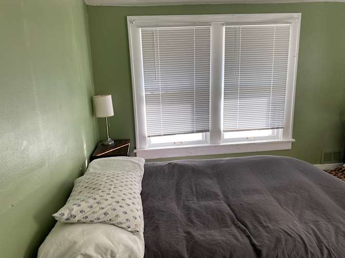 Thea's room