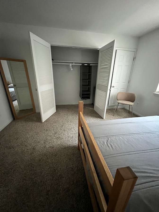 Ron's room