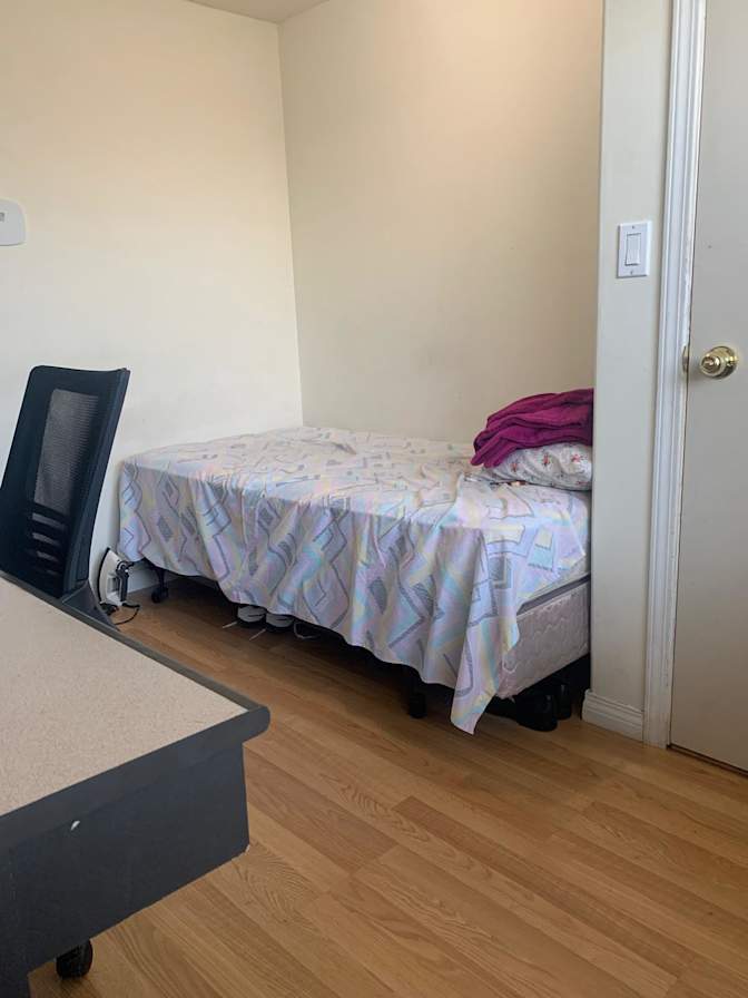 Cindy's room