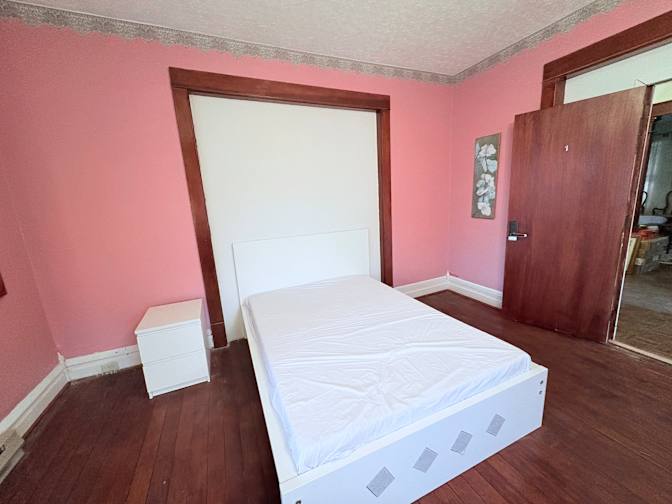 Zafar Haq's room