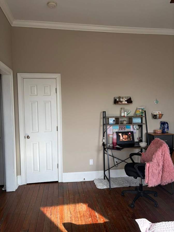 Tanvi Joshi's room