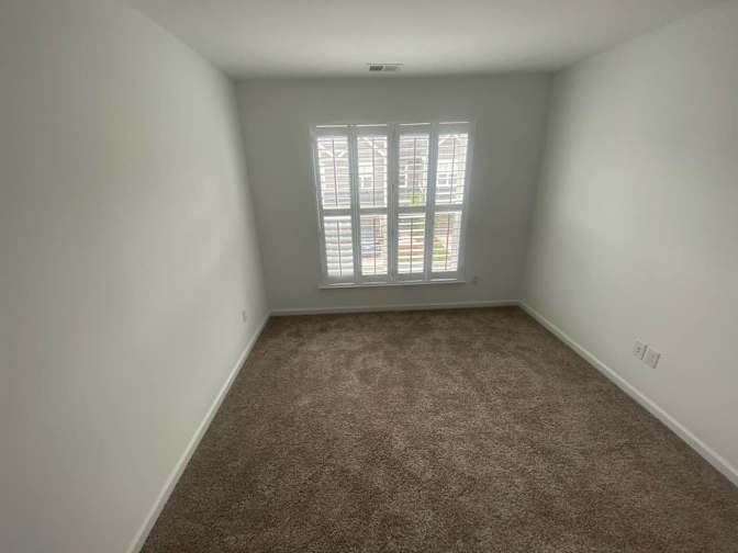 Alcove Rooms's room