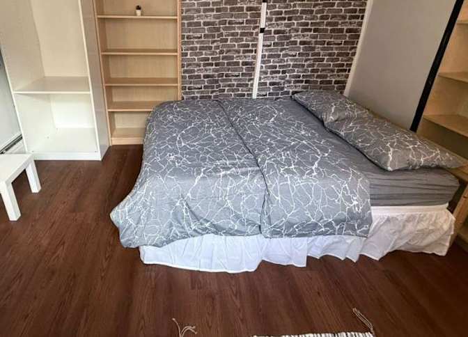 ezel's room