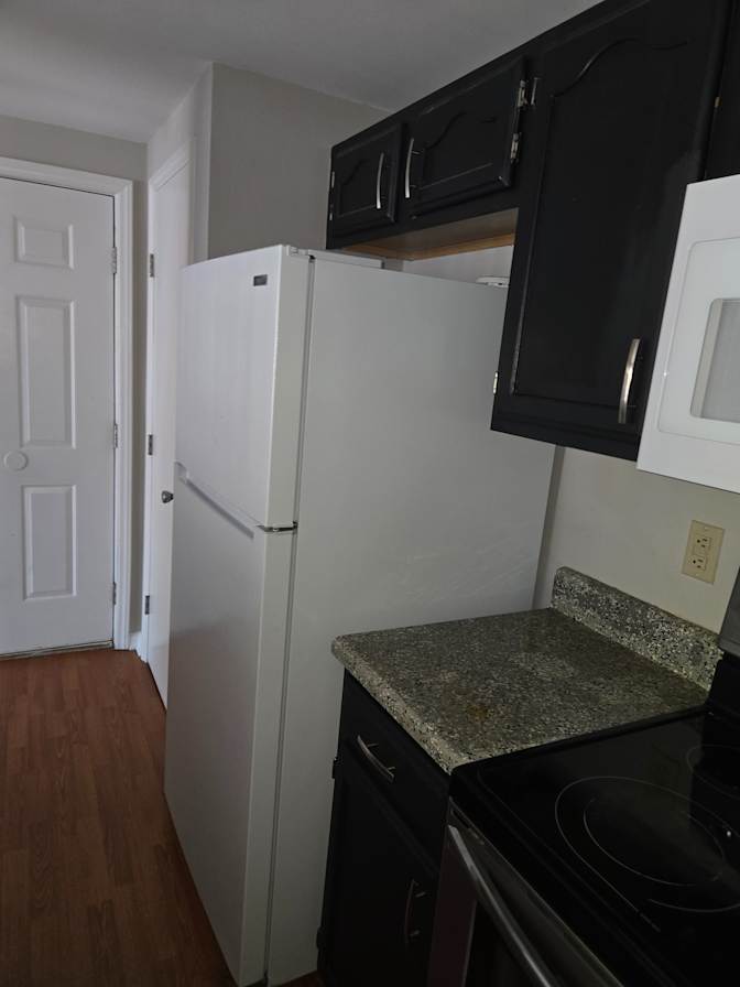 Alcove Rooms's room