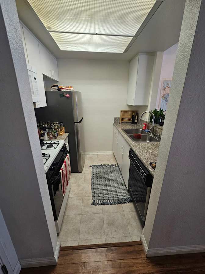 Eric Broberg's room