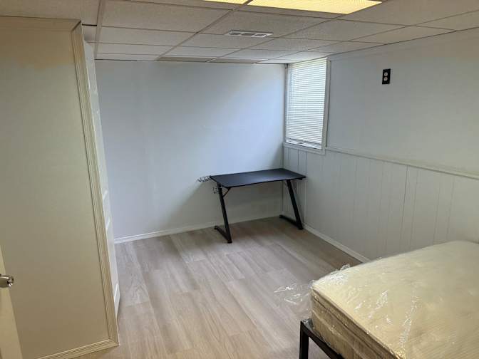 charles's room